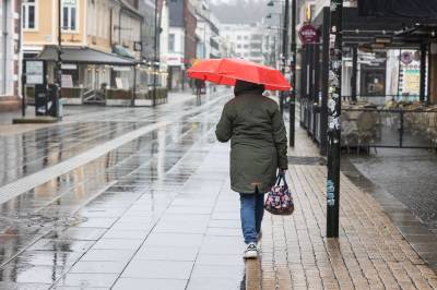 Nå skal det bøtte ned. Så kommer sommeren.