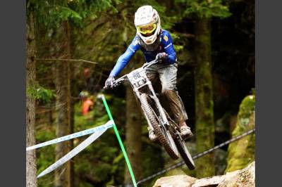 Råtøffe Aleksander (15) holder på langt inne på heia