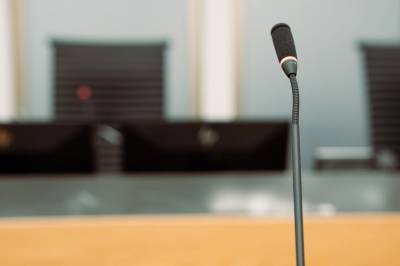 Sivilt søksmål mot bedriftsleder i Romsdal