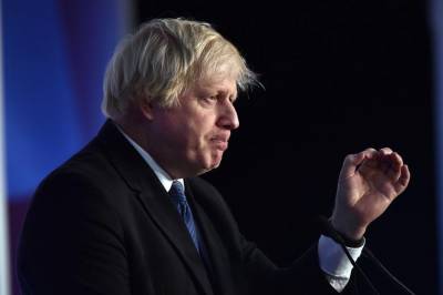 Boris Johnson oppfordrer Storbritannia og allierte til å sende ikke-stridende tropper til Ukraina