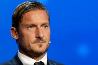 Serie A-kjempen Totti åpner for sjokkcomeback: – Skal aldri si aldri