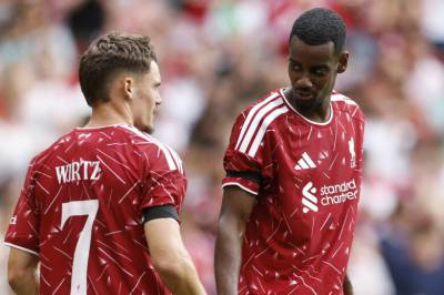 Går hardt ut mot milliardduoen til Liverpool