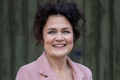 - Hvis du velger å gå fra mannen din, så er det godt å vite at du prøvde dette først