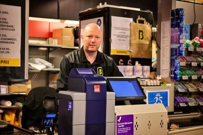 – Er det opp til meg, vert det ikkje sjølvbetente kasser her
