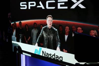 Elon Musk: – Neste år skal jeg gi én Space X-aksje til hvert barn i USA
