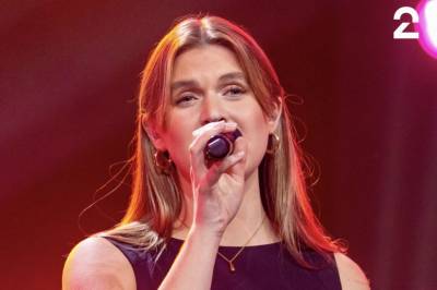 Sofia (26) videre i The Voice