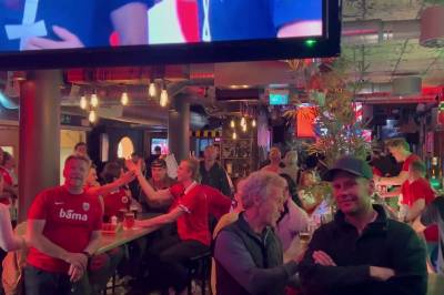Full jubel på Sportsbaren