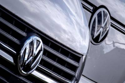 Volkswagen tilbakekaller 2,9 millioner biler globalt på grunn av feil i styringen