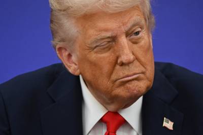 Tok fyr etter Trump-bilde: Voldsom økning for Nike