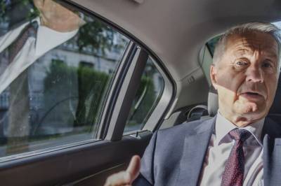 E-postene viser tilbudene til Jagland