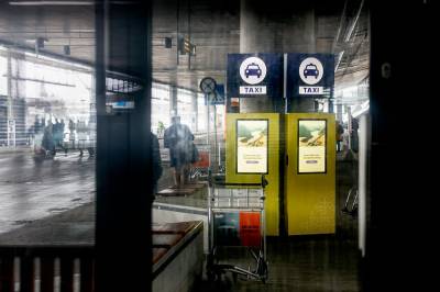 Taxisvindel på Gardermoen: Flere hundre sjåfører er utestengt. Ti er politianmeldt.