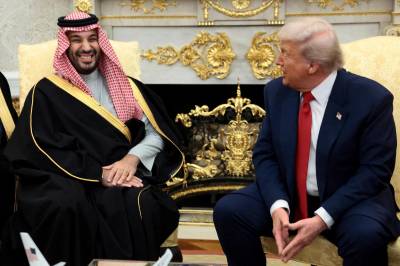 Trump i strupen på reporter etter spørsmål om drap: – Fake news