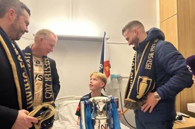 Max (12) fikk møte heltene