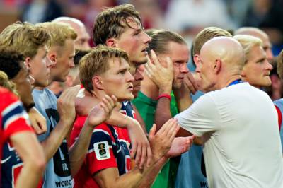 Slakter Norge: - Dummer seg ut