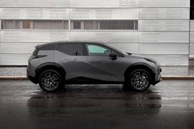 Biltest av Zeekr X: Søskenbarnet på Gjøvik