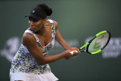 Venus Williams er den eldste spilleren som har deltatt i Australian Open, men taper i første runde