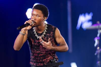 TikTok-stjerne arrestert , mistenkt for drap på 14 år gammel jente