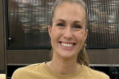 Bringebærmoussekake med brownie