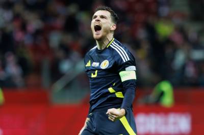 Skottlands kaptein Andy Robertson leser opp et rørende brev fra Rute Cardoso, kona til Diogo Jota