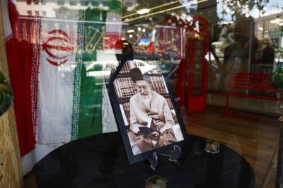 Nyhetsbyrå: Iran vurderer å trekke seg fra fra våpenhvilen