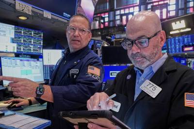 Wall Street stiger bredt fra start etter at sammenstøt i Iran ga oljerekyl
