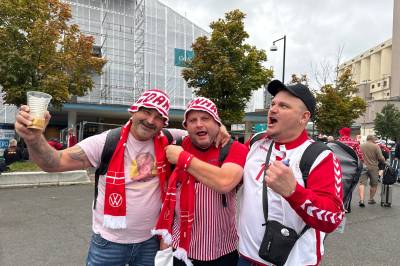 Danske fans tar over Oslo: – Vi bytter Grønland mot Haaland