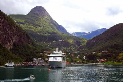 Regjeringen foreslår cruiseavgift