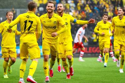 Bodø/Glimt til topps på tabellen etter straffescoring og seier mot Fredrikstad