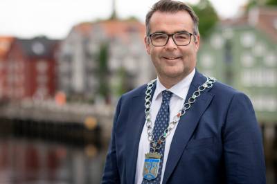 – Jeg har all­tid en li­ten alarm som sier: «Pass på så du ikke bru­ker mer enn du kan»