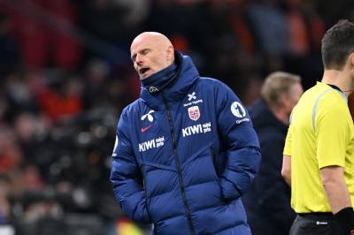 Frustrert Solbakken: Første landslagstap på 530 dager