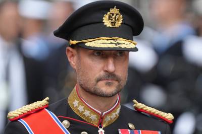 Kong Haakon hylles: – Den nye folkekongen