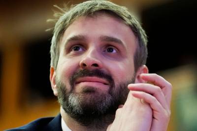 Helsefagarbeidere bør få gjøre flere oppgaver