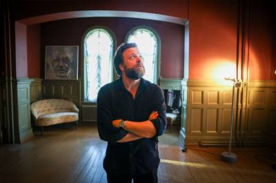 Ibsens historiske leilighet skal selges: - Bekymret
