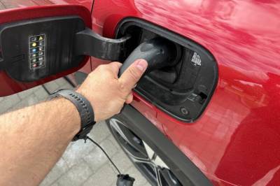 Superbatteri: Nok å lade fire ganger i året