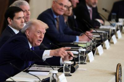 Trump ber oljegiganter investere 100 mrd. dollar i Venezuela