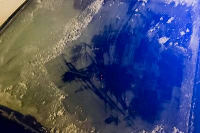 Kjørte med isete ruter – mistet førerkortet