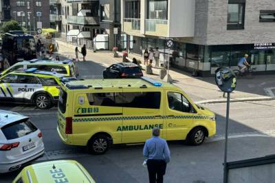 Stukket i halsen - kastet seg fra balkongen