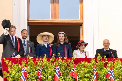 Kronprinsesse Mette-Marit skal hilse fra slottbalkongen 17 mai