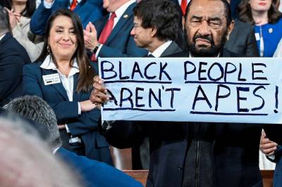 Blir kastet ut av kongressen