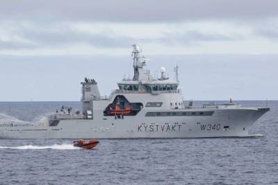 Fire fisketurister savnet