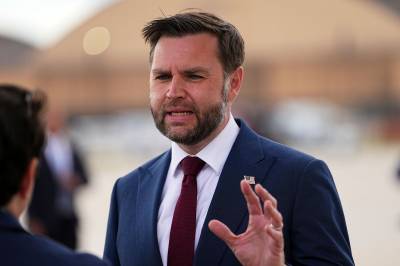 Vance sier Trump kan offentliggjøre Iran-avtale før fredag