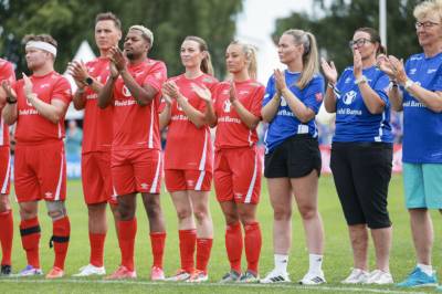 Kjendiskampen på Norway Cup: Hedret Olaf Tufte