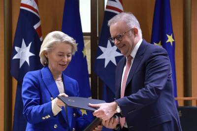 Handelskrigen samler «mellom-maktene»: – Vi sender et kraftig signal til resten av verden