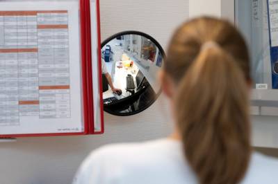 Må betale opp mot 10.000 kroner for å kome seg på sjukehuset