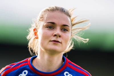 Fyrer løs: – Skal ta en telefon