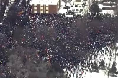 ICE-protester i Minneapolis: Tusenvis har møtt opp