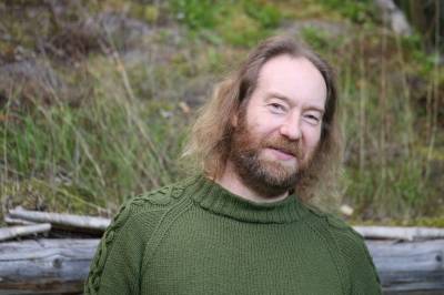 Vil gi barna i Vesisaari et levende møte med språket