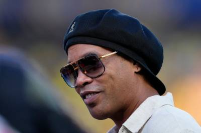 Mot sjokk-comeback: Ronaldinho signerer for italiensk klubb