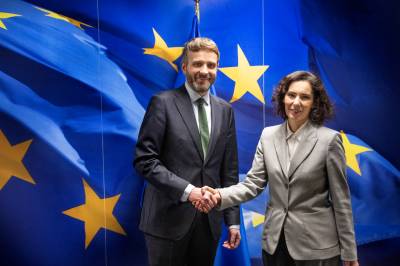 På Europa-tokt: – Vi er sårbare uten EU