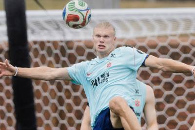 Internett frykter Haaland: – Ville bare gitt ham ballen